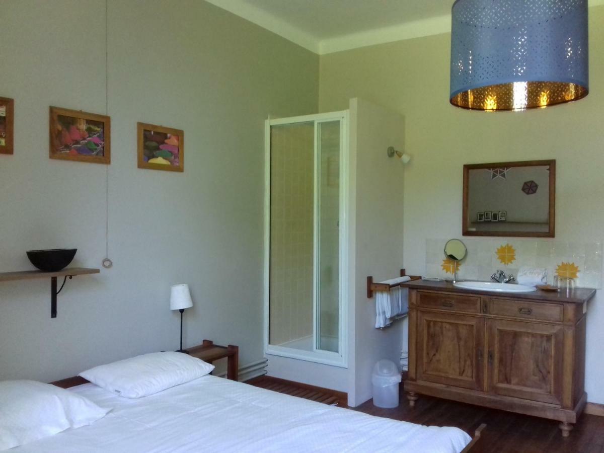 Thirifays, Residence De Vacances 吉尼 外观 照片